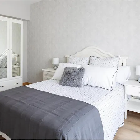 Adeinés Viviendas Uso Turístico Medio