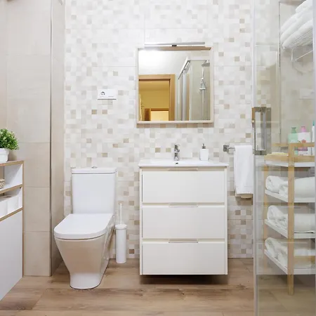 Adeines Viviendas Uso Turistico Medio *