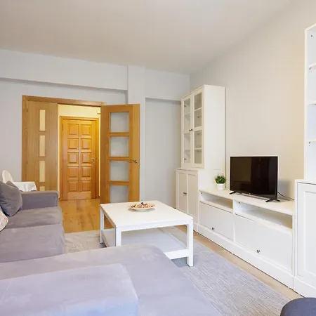 Adeinés Viviendas Uso Turístico Medio Appartement