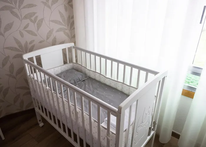 Adeines Viviendas Uso Turistico Medio * A Estrada