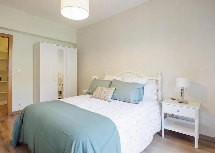 Adeines Viviendas Uso Turistico Medio Lägenhet A Estrada