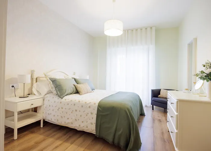 Adeines Viviendas Uso Turistico Medio A Estrada