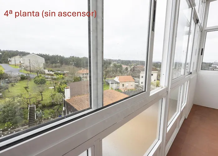 Adeines Viviendas Uso Turistico Medio A Estrada